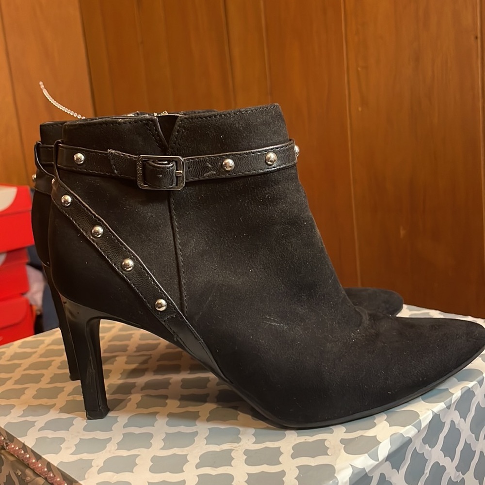 ❤️‍🔥 2/$15 Sam & Libby booties